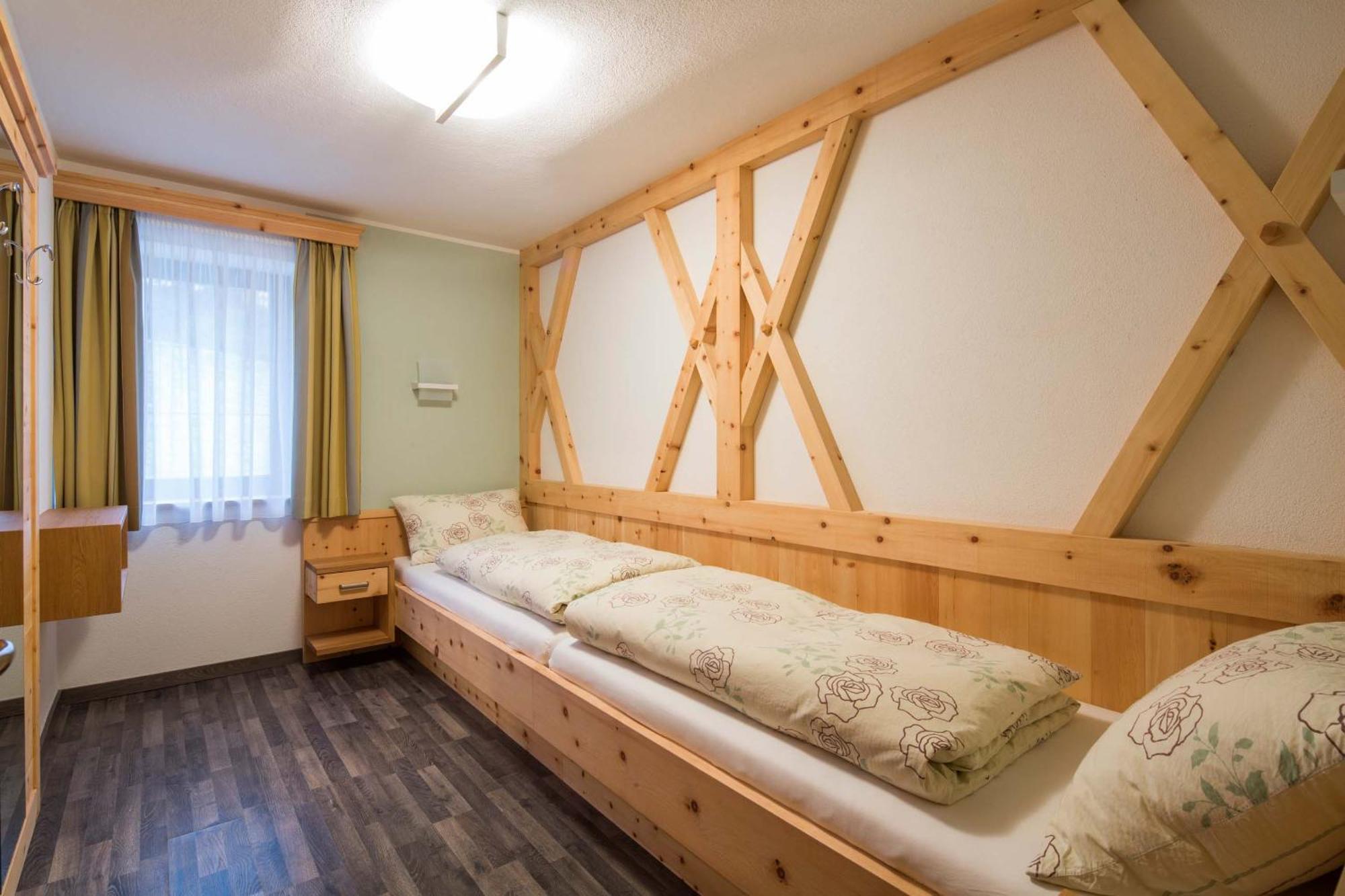 Alpin Apartments Colfosco Quarto foto